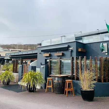 Maisie Ryan's アパート