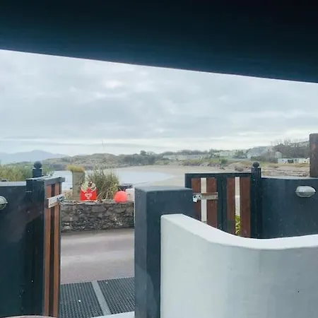 Maisie Ryan's カアーダニエル